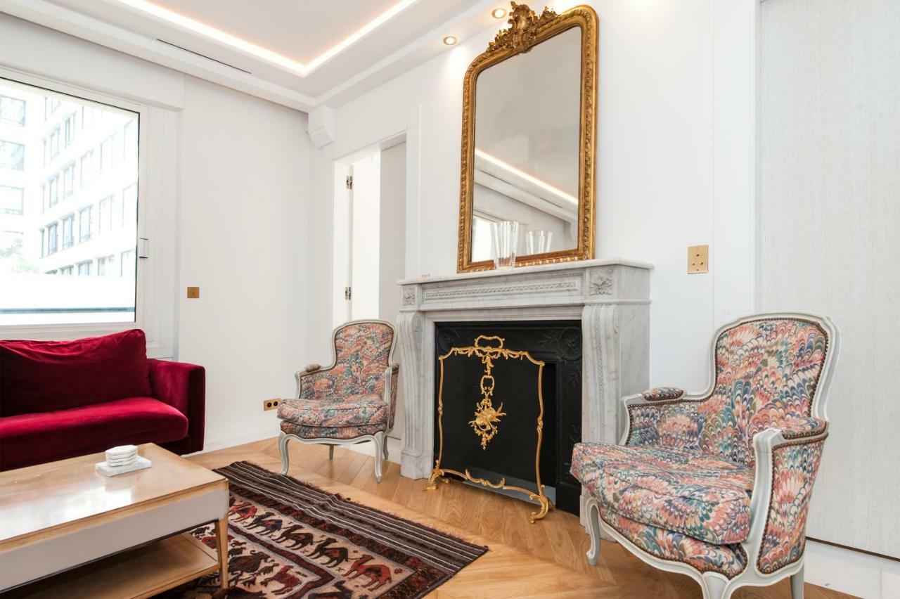 Luxury Montaigne Apartment Париж Экстерьер фото